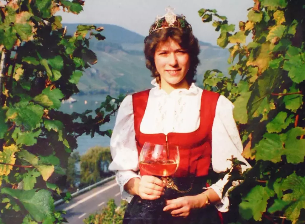 Wintrich Weinmajestäten Weinkönigin Gerda I Titel