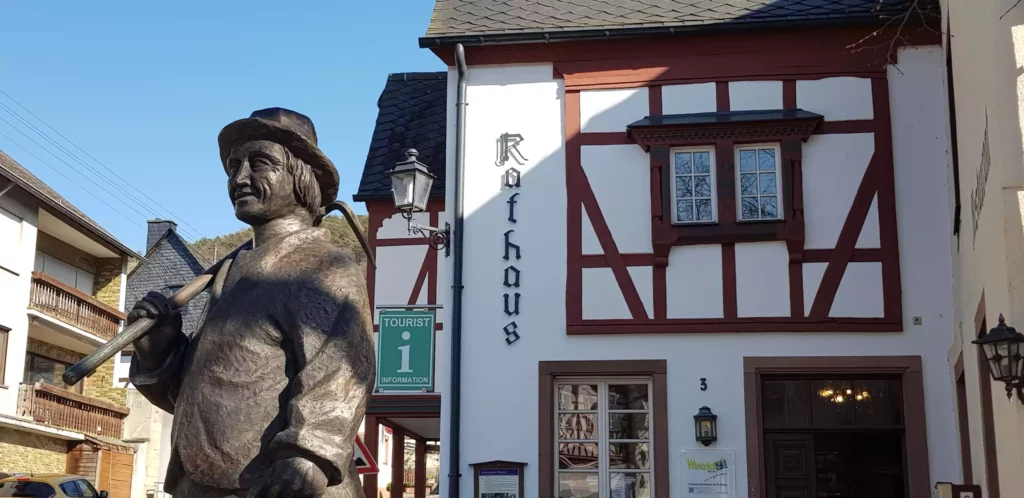 Wintrich Touristinformation Rathaus